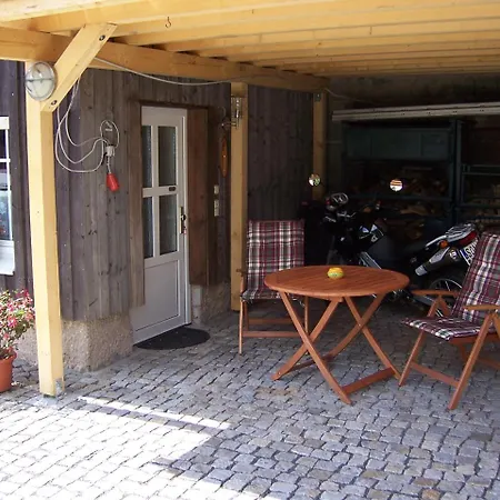 Ferienhaus Rennsteig Huhn, Glaswerkstrasse 58, 98724