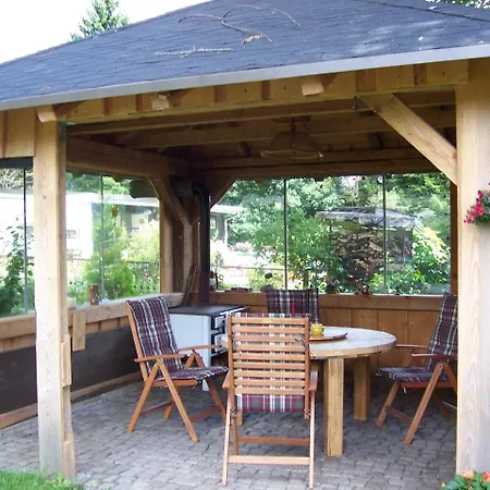 Ferienhaus Rennsteig Huhn, Glaswerkstrasse 58, 98724